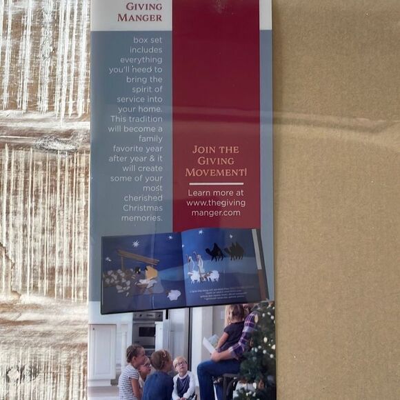 Christmas The Giving Manger set - A Christmas Tradition - Picture 5 of 5